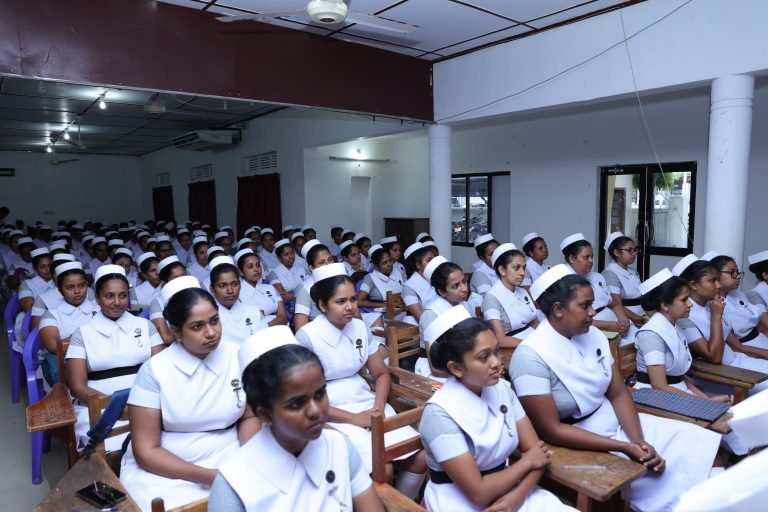 268 தாதிய உத்தியோகத்தர்களும் நியமனம் பெற்று வந்துள்ளார்கள் .