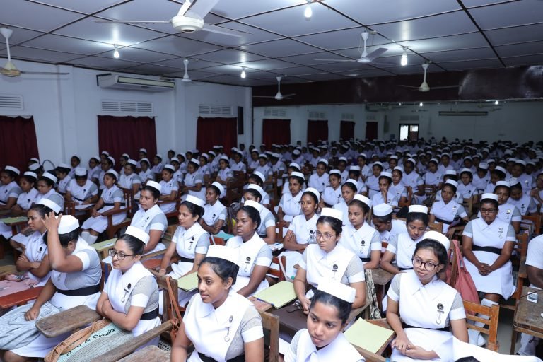 268 தாதிய உத்தியோகத்தர்களும் நியமனம் பெற்று வந்துள்ளார்கள் .