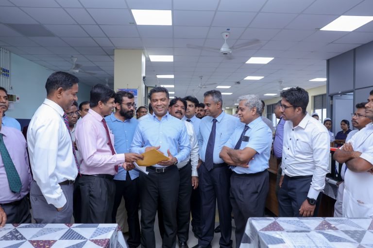 நேற்றைய தினம் எமது வைத்தியசாலைக்கு சுகாதார அமைச்சர் நளிந்த ஜயதிஸ்ஸ வருகைதந்தார்